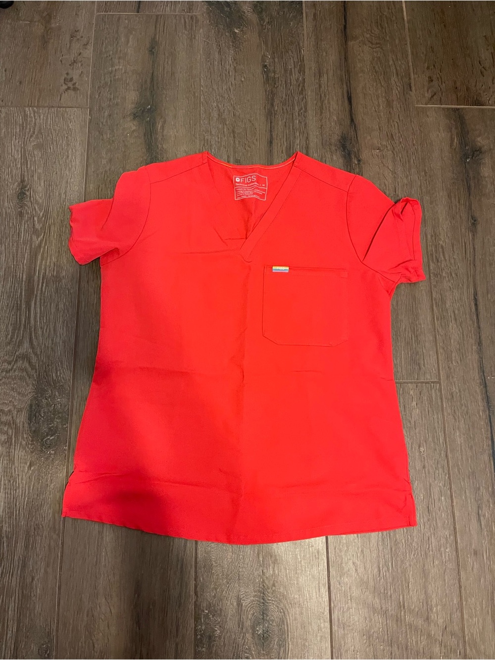 FIGS Catarina One-Pocket Scrub Top M Hibiscus Pride